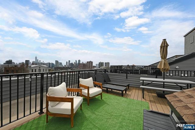 339 Palisade Avenue 3, Jersey City, NJ 07307