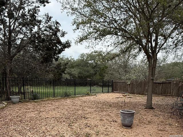 23519 Beaver Crk, San Antonio, TX 78258
