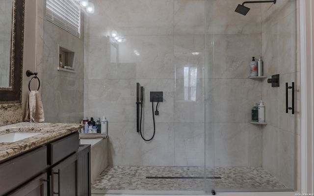23519 Beaver Crk, San Antonio, TX 78258