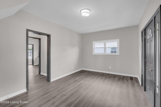 1521 Sale Ave, Louisville, KY 40215