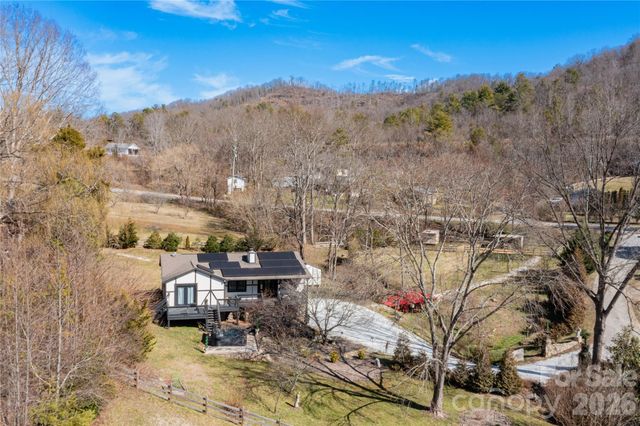 5 Northlake Drive, Weaverville, NC 28787