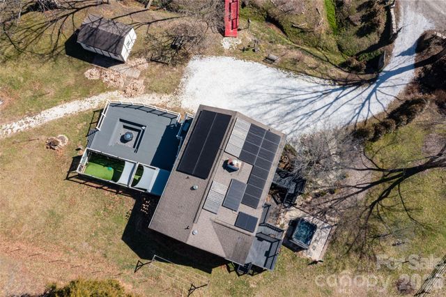 5 Northlake Drive, Weaverville, NC 28787