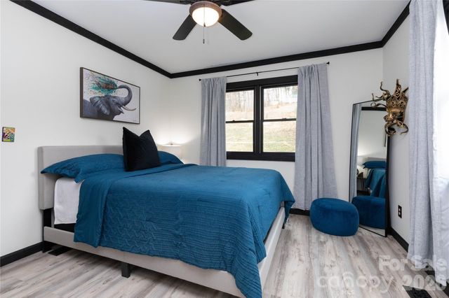 5 Northlake Drive, Weaverville, NC 28787