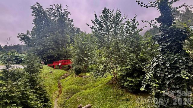 5 Northlake Drive, Weaverville, NC 28787