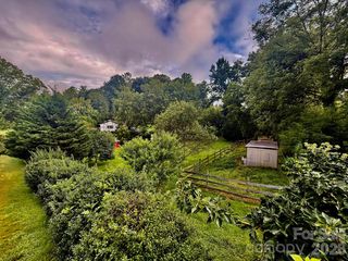 5 Northlake Drive, Weaverville, NC 28787