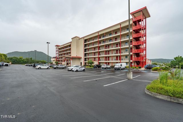 210 Raceday Center Drive Unit 1105, Bristol, TN 37620