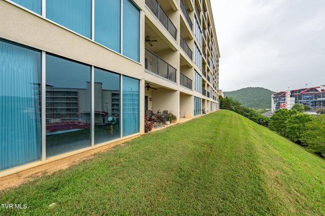 210 Raceday Center Drive Unit 1105, Bristol, TN 37620