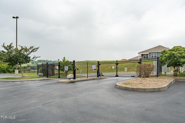 210 Raceday Center Drive Unit 1105, Bristol, TN 37620