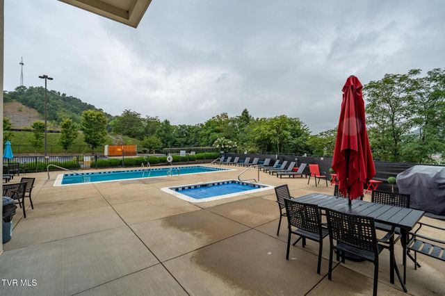 210 Raceday Center Drive Unit 1105, Bristol, TN 37620