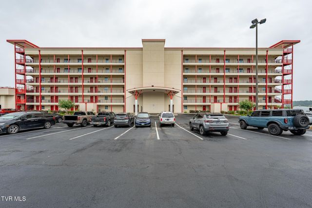 210 Raceday Center Drive Unit 1105, Bristol, TN 37620