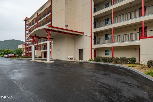 210 Raceday Center Drive Unit 1105, Bristol, TN 37620