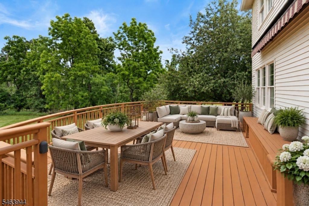 18 Montfort Dr, Montgomery Twp., NJ 08502 — exterior