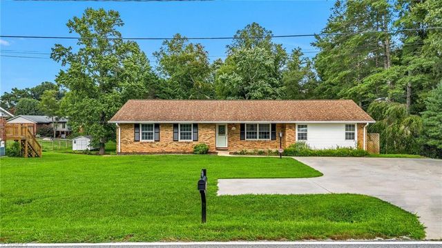 289 Welcome Home Ch Road, North Wilkesboro, NC 28659