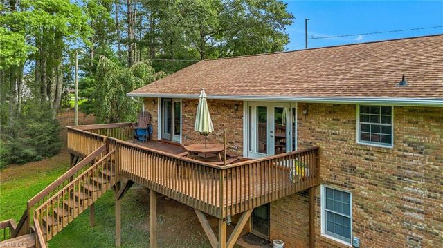 289 Welcome Home Ch Road, North Wilkesboro, NC 28659