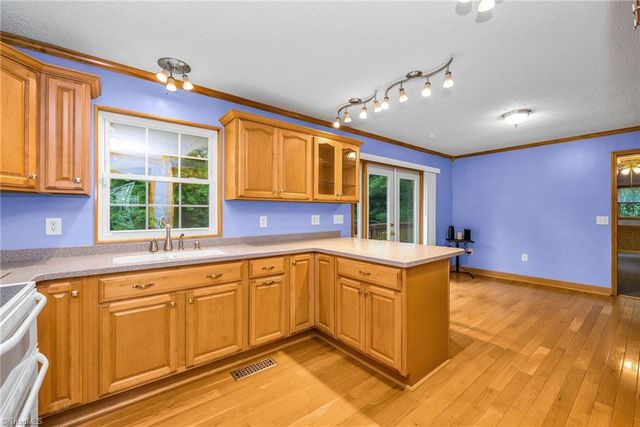 289 Welcome Home Ch Road, North Wilkesboro, NC 28659