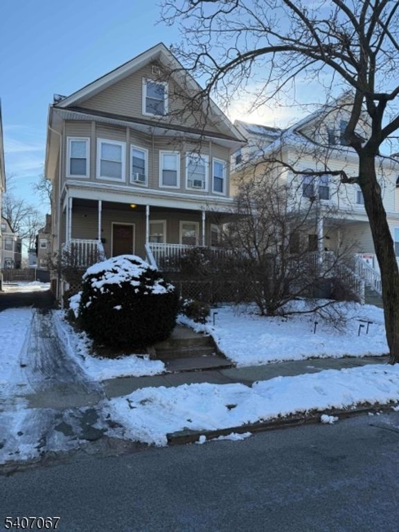 314 N Maple Ave, East Orange City, NJ 07017