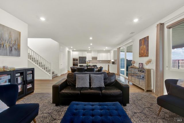 5025 Ellis Godfrey Dr, Fairfield, CA 94533