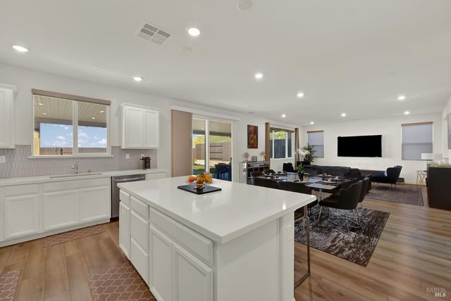 5025 Ellis Godfrey Dr, Fairfield, CA 94533