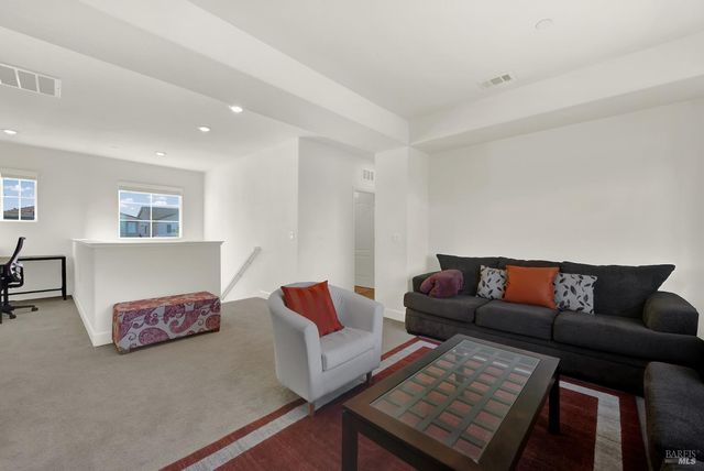 5025 Ellis Godfrey Dr, Fairfield, CA 94533