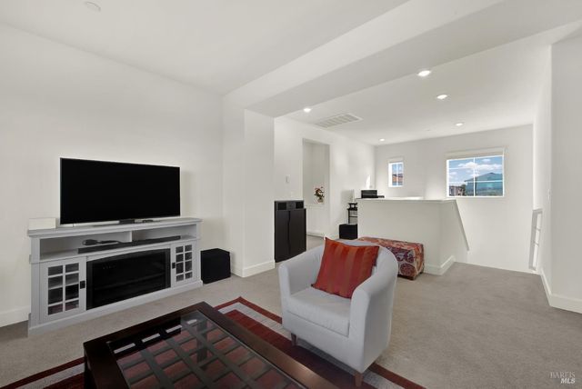 5025 Ellis Godfrey Dr, Fairfield, CA 94533