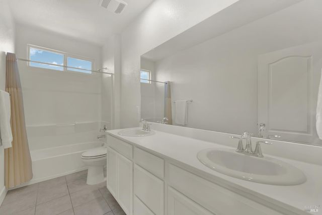 5025 Ellis Godfrey Dr, Fairfield, CA 94533