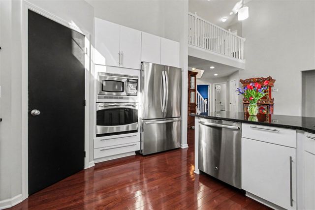 5608 Gallery Park Drive, Ann Arbor, MI 48103