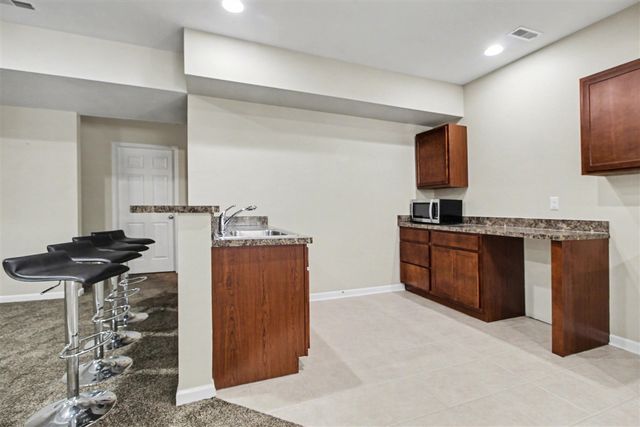 5608 Gallery Park Drive, Ann Arbor, MI 48103