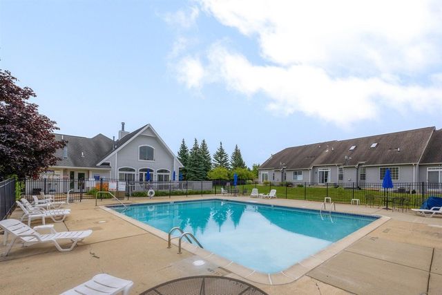 5608 Gallery Park Drive, Ann Arbor, MI 48103