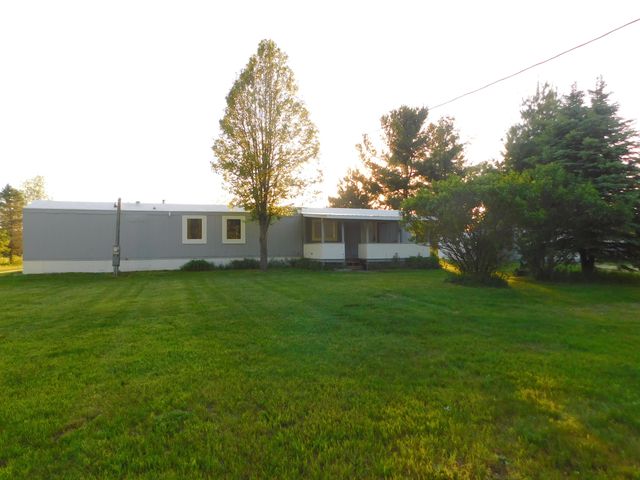10485 Bagley Avenue, Grant, MI 49327