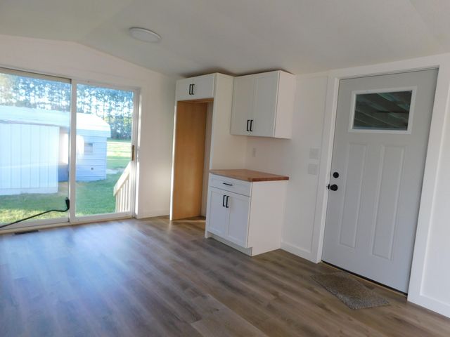 10485 Bagley Avenue, Grant, MI 49327