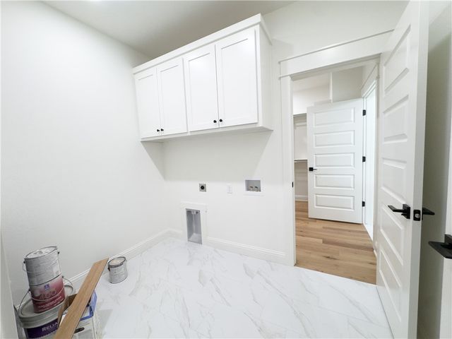 5 Chirnside Lane, Bella Vista, AR 72715
