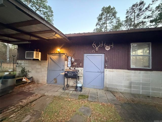 413 Ouachita 15, Chidester, AR 71726