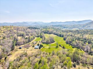 365 Waters Road, Mccaysville, GA 30555