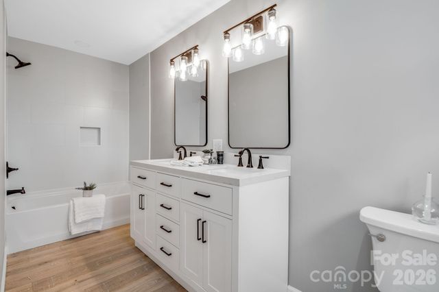 15 Kent Street, Asheville, NC 28803