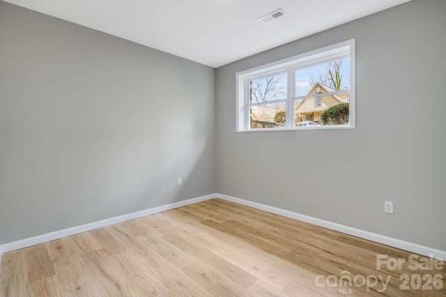 15 Kent Street, Asheville, NC 28803