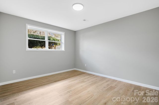 15 Kent Street, Asheville, NC 28803