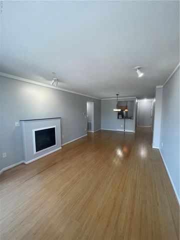 249 W Freemason St Apt 405, Norfolk, VA 23511