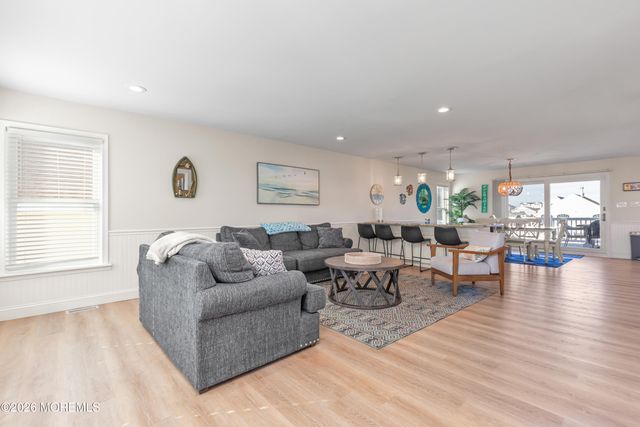 64 Little Egg Harbor Boulevard, Tuckerton, NJ 08087