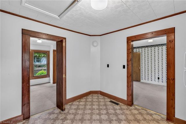 222 W Brower Avenue, Liberty, NC 27298