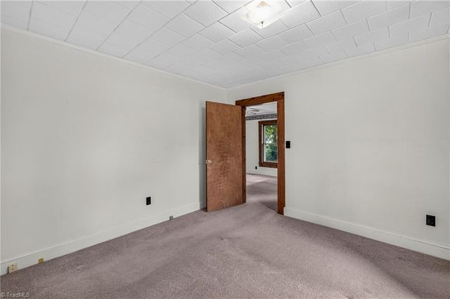 222 W Brower Avenue, Liberty, NC 27298