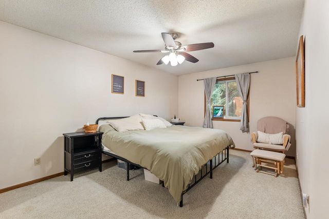 14210 44th Place N 1, Plymouth, MN 55446