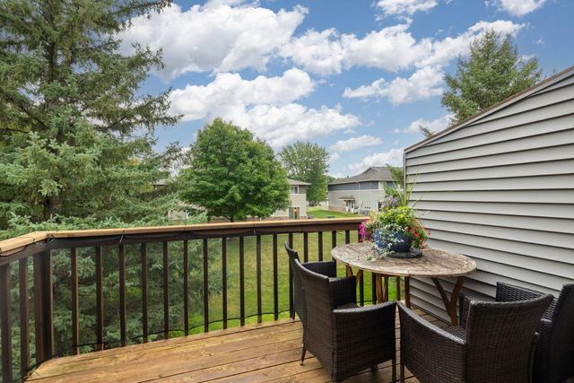 14210 44th Place N 1, Plymouth, MN 55446