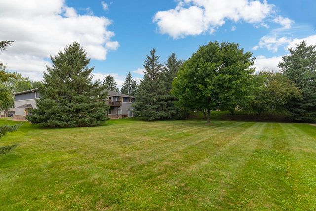 14210 44th Place N 1, Plymouth, MN 55446