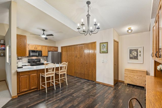 14210 44th Place N 1, Plymouth, MN 55446