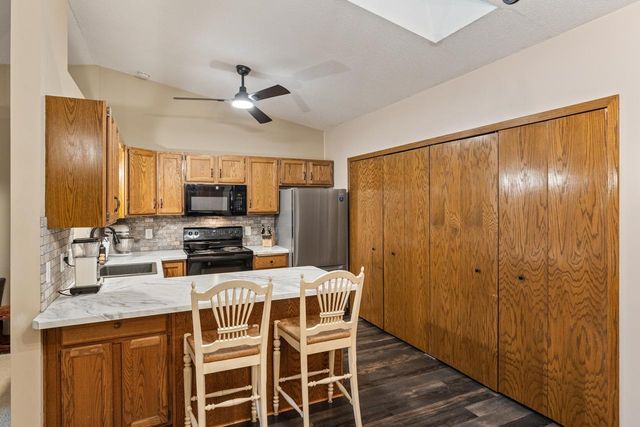 14210 44th Place N 1, Plymouth, MN 55446