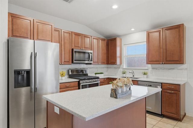 3931 Upper Passage LN, Round Rock, TX 78681
