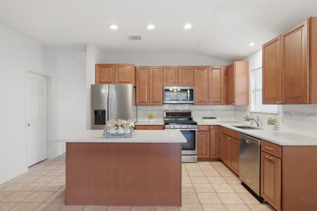 3931 Upper Passage LN, Round Rock, TX 78681