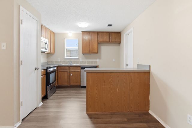 10213 Winkler Drive, Fort Worth, TX 76108