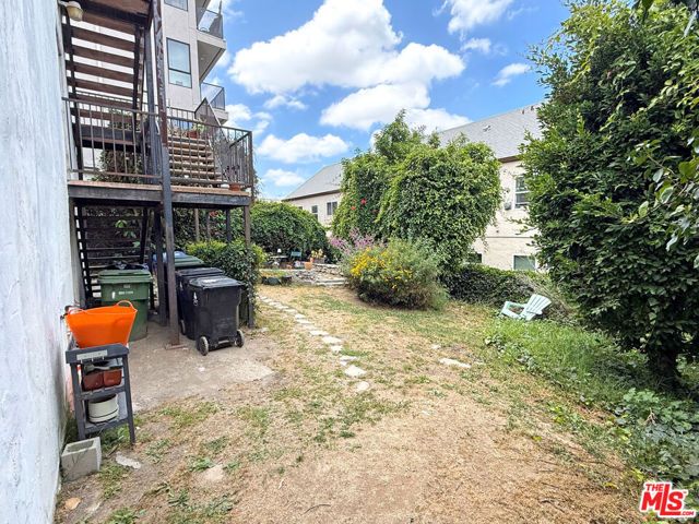 229 S Westlake Avenue, Los Angeles, CA 90057