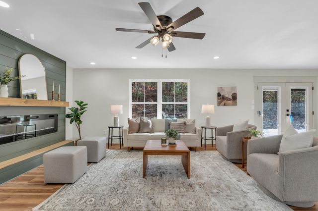 218 Coleman Road, Soddy Daisy, TN 37379